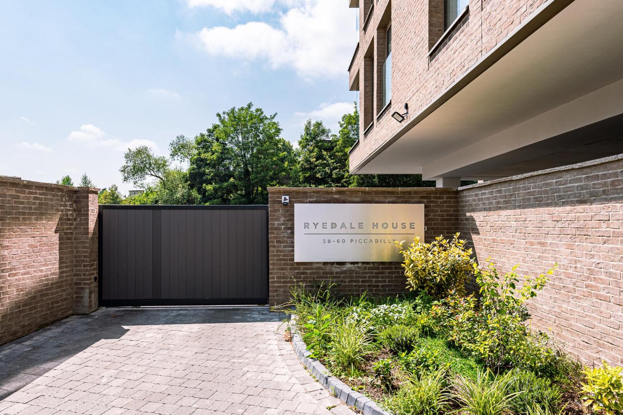 The @ Ryedale House Apartemen